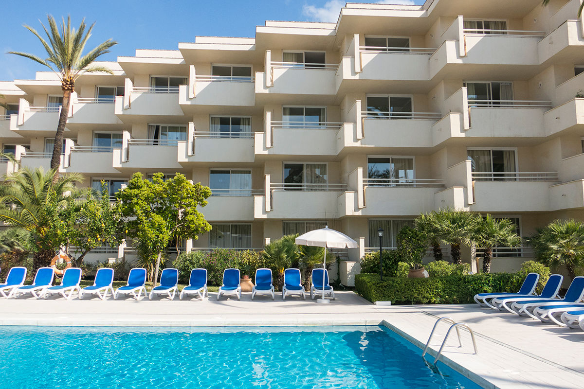 Globales Cala Bona Otel Dış mekan fotoğraf