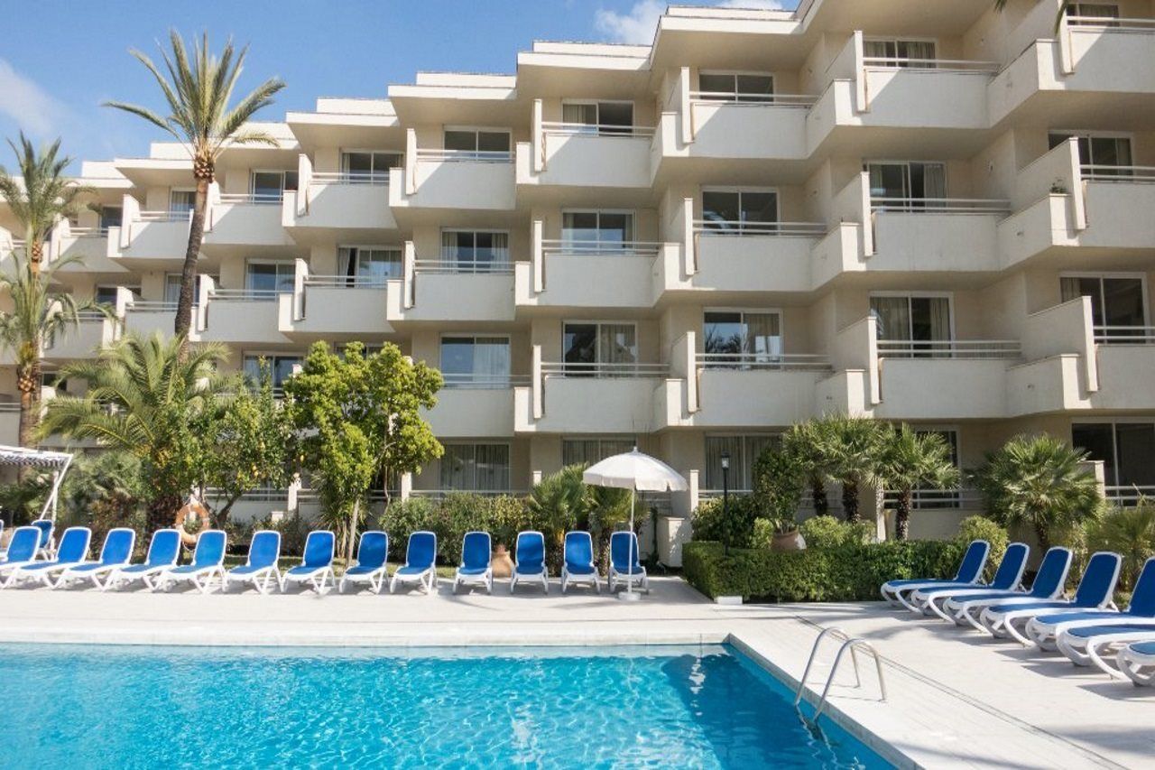 Globales Cala Bona Otel Dış mekan fotoğraf